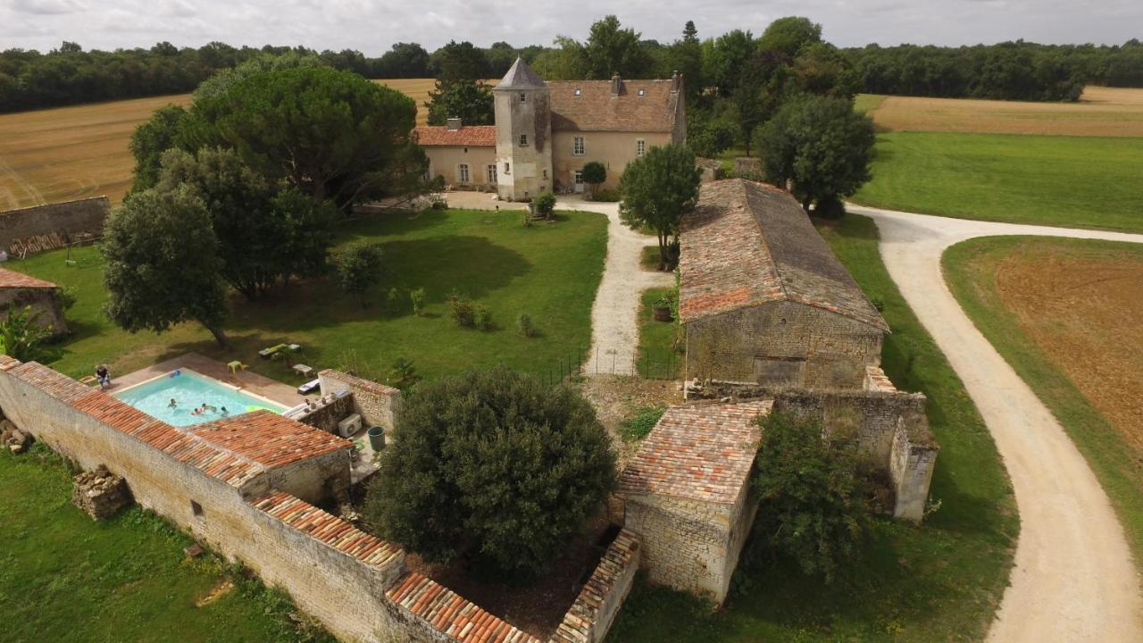 Gite Du Chateau De Pernan Avy المظهر الخارجي الصورة